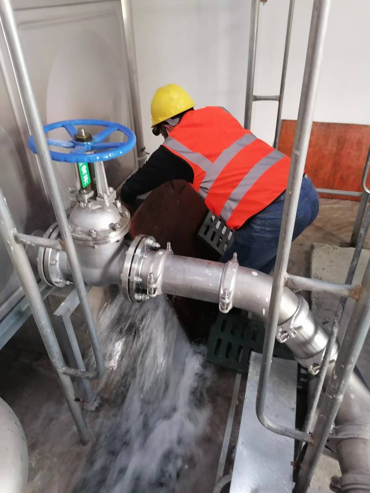 不锈钢水箱清洗 不锈钢水箱清洗方法